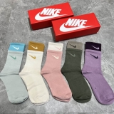 2023.10 (With Box) A Box of Nike Socks (3)